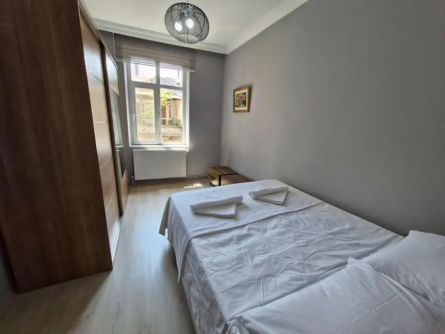 Esenkal 3Rd Floor Apartment 伊斯坦布尔